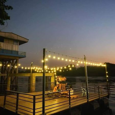 T & T Hostel Καντσαναμπούρι Εξωτερικό φωτογραφία