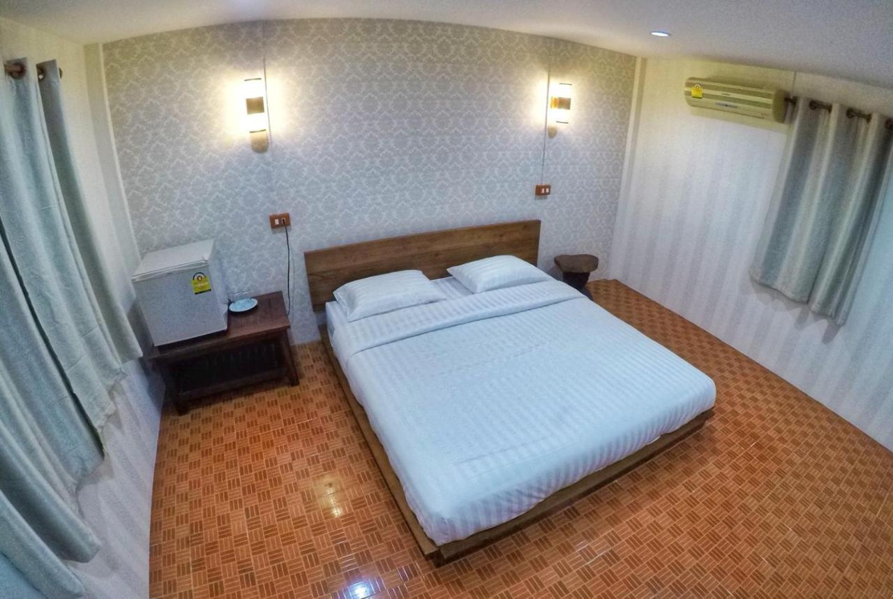 T & T Hostel Καντσαναμπούρι Εξωτερικό φωτογραφία