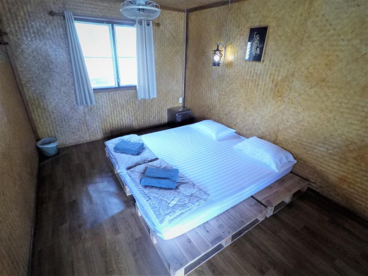 T & T Hostel Καντσαναμπούρι Εξωτερικό φωτογραφία