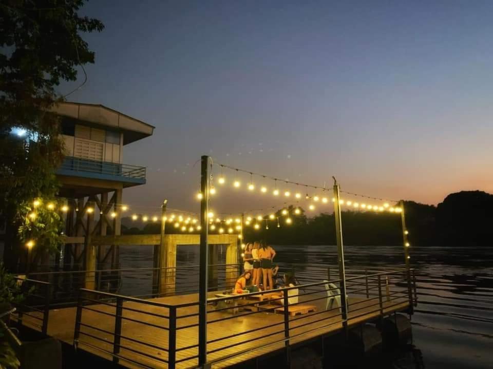 T & T Hostel Καντσαναμπούρι Εξωτερικό φωτογραφία